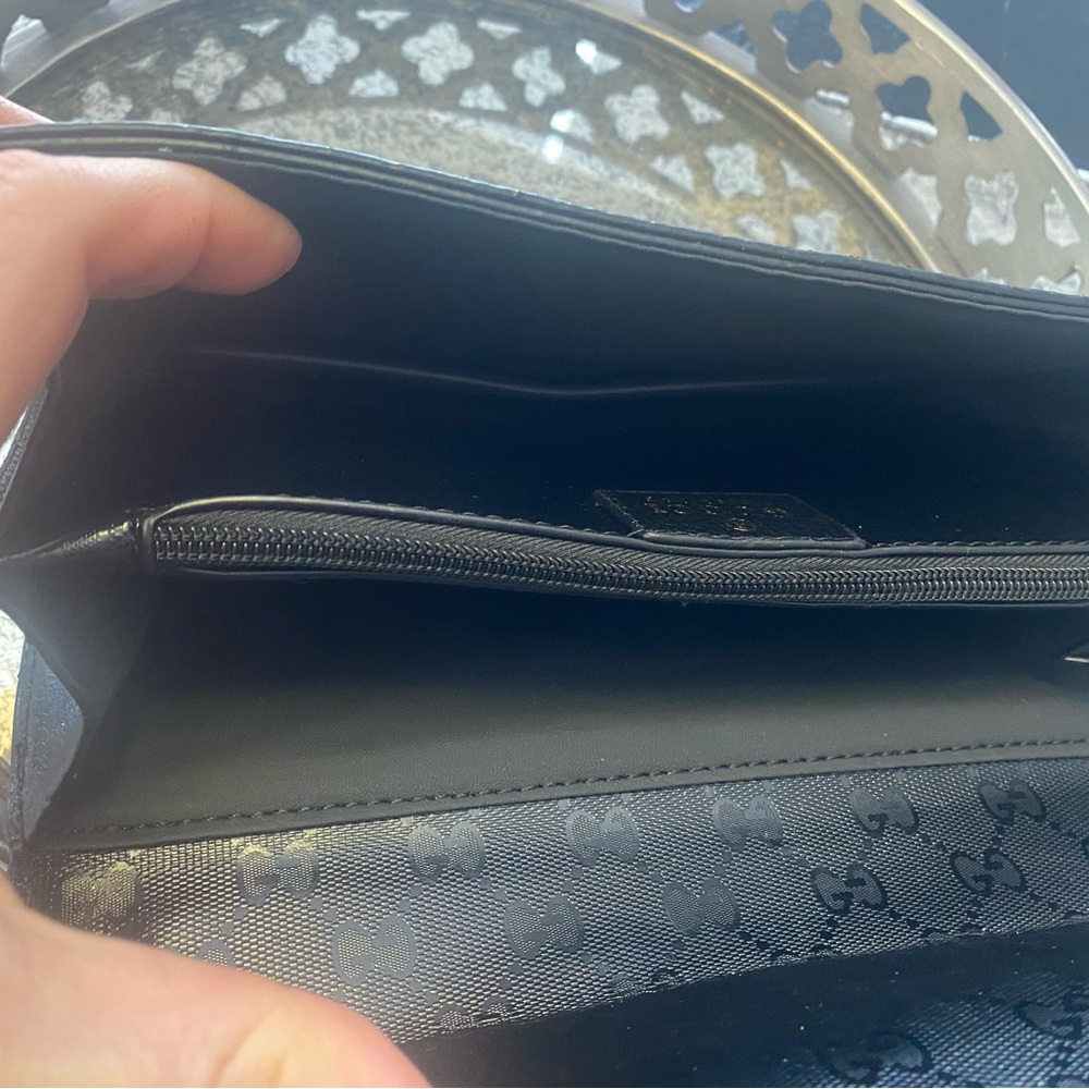 Elegant Black Chain Shoulder Bag - Picture 7 of 13